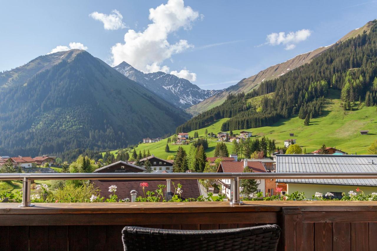 Berghotel Thelounge Berwang Exterior photo