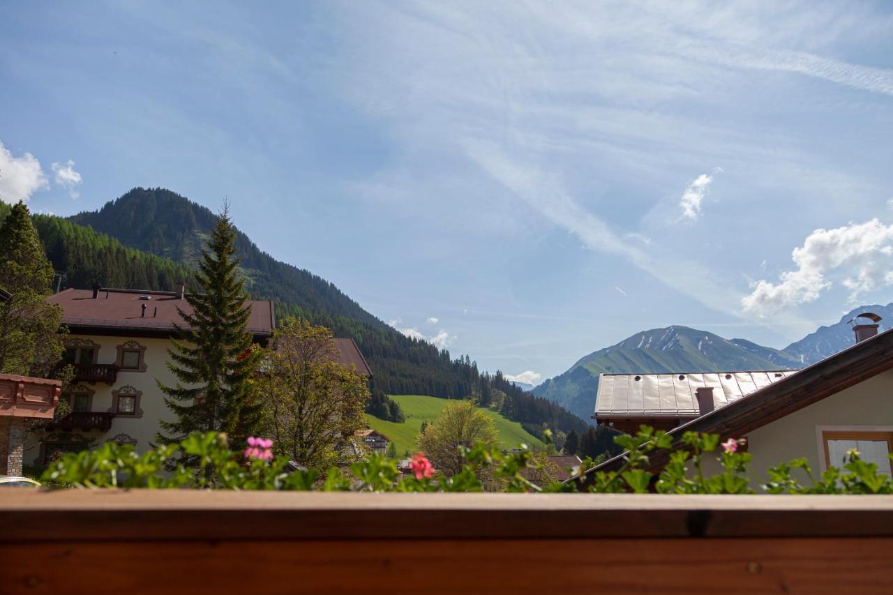 Berghotel Thelounge Berwang Exterior photo
